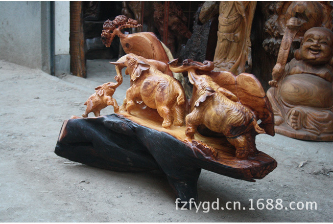 佛緣永續(xù)，萬(wàn)象更新 老撾黃花梨木雕根刻工藝之美